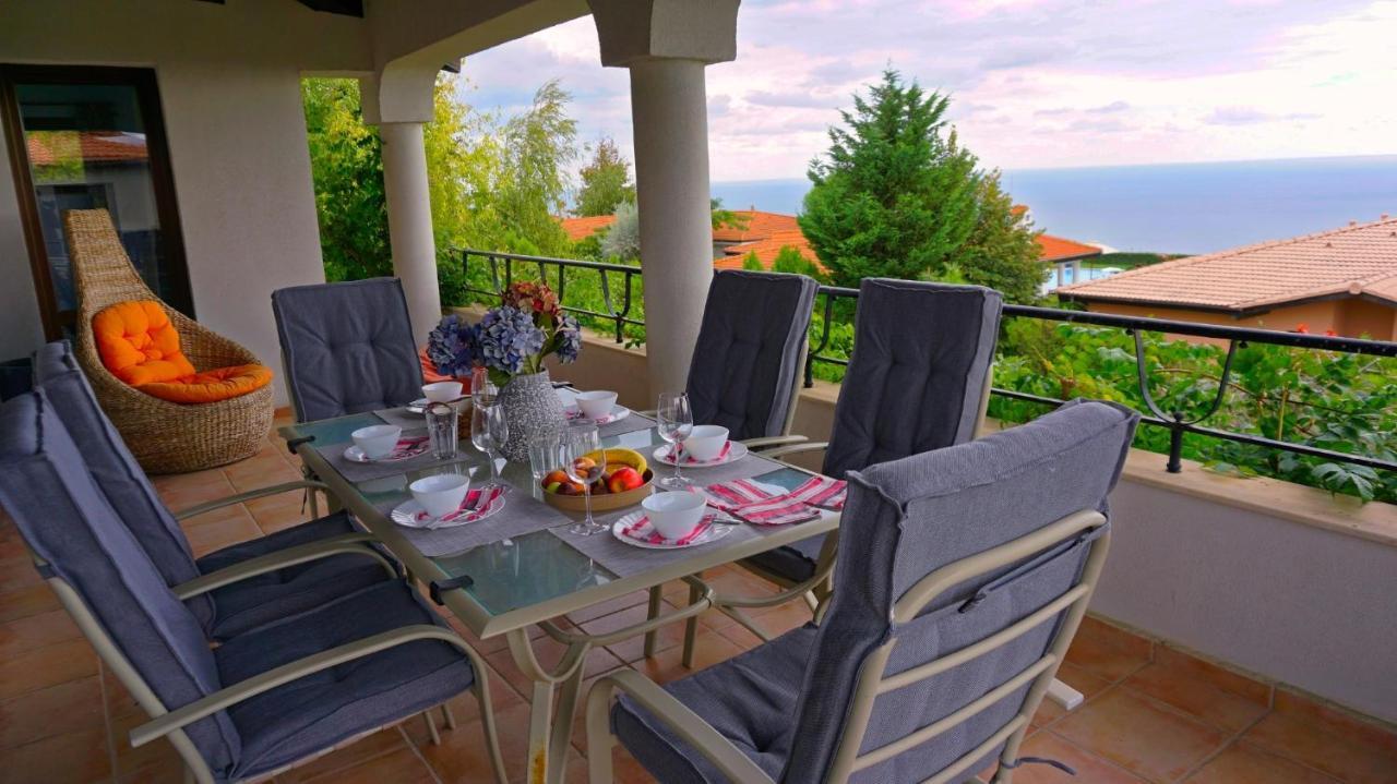 Вила Афина - Villa Afina Balcsik Kültér fotó