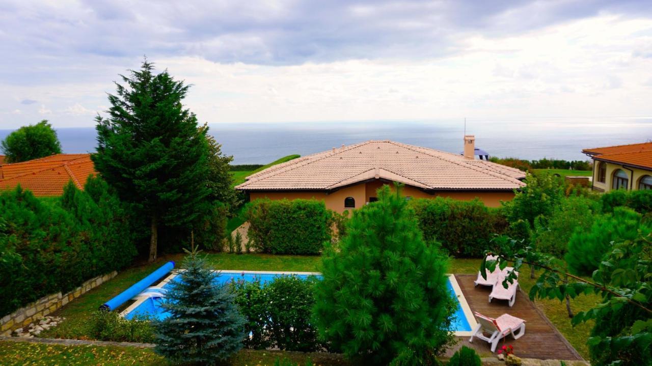 Вила Афина - Villa Afina Balcsik Kültér fotó