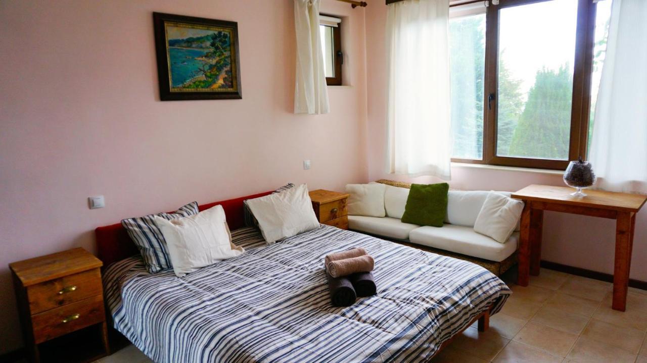 Вила Афина - Villa Afina Balcsik Kültér fotó